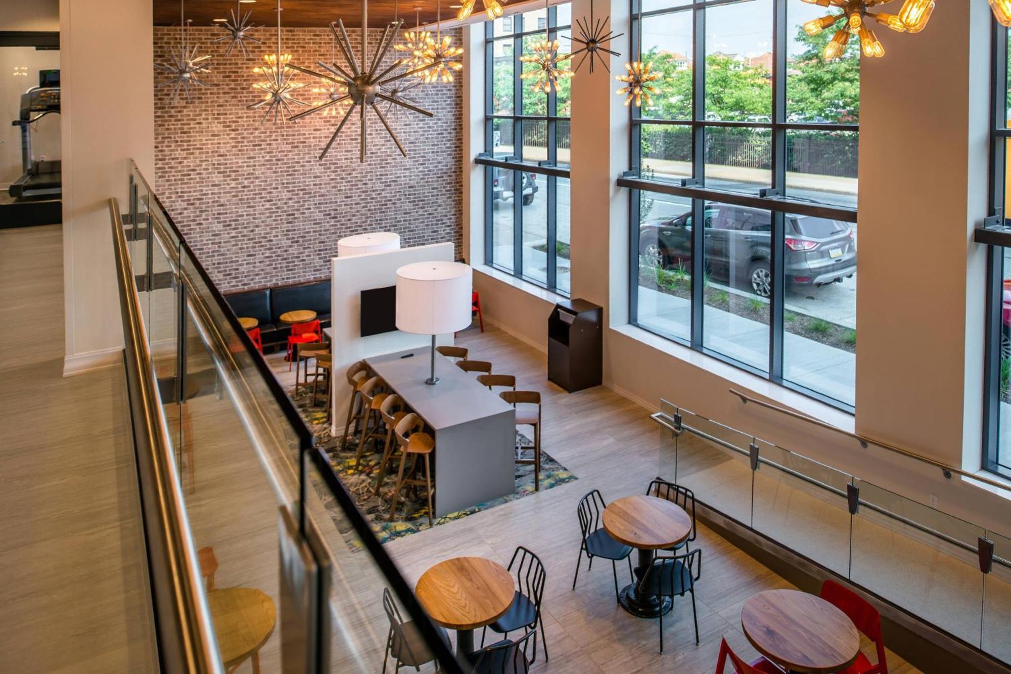 By Marriott Oakland/university Place 3*