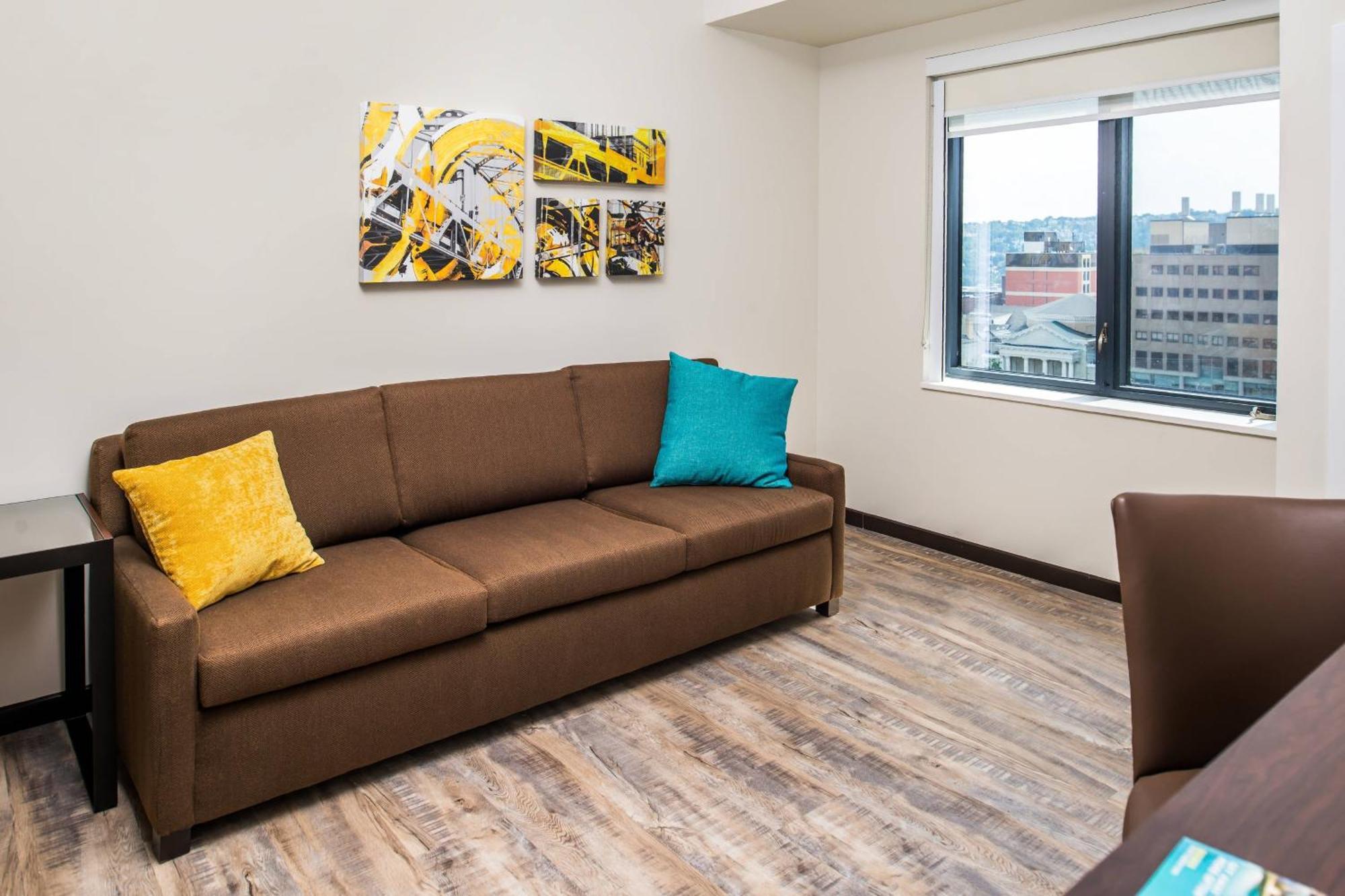 By Marriott Oakland/university Place Hotel 3*