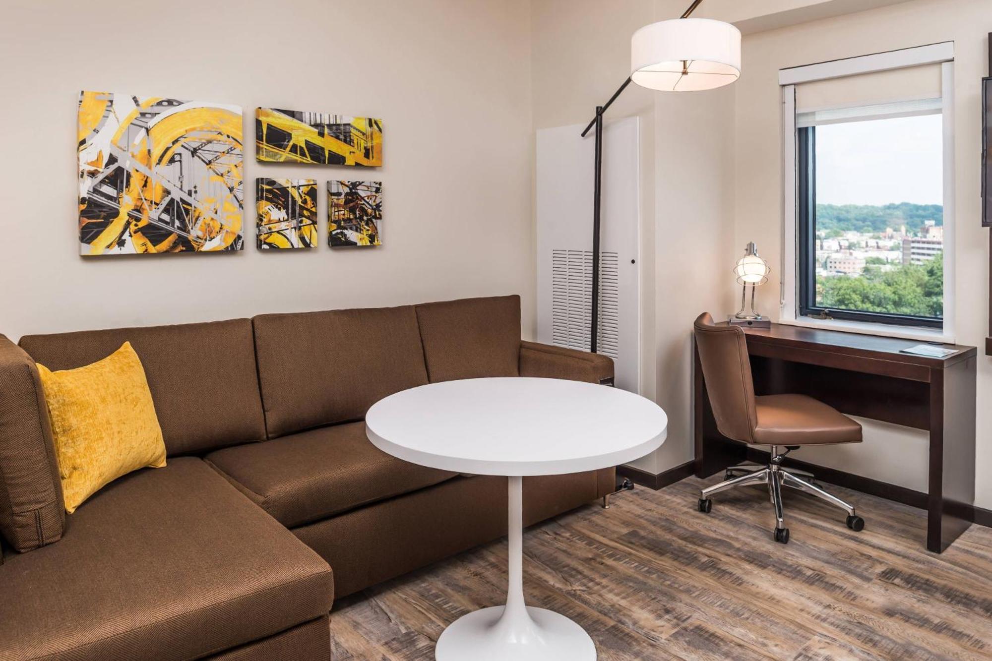 Hotel By Marriott Oakland/university Place 3*